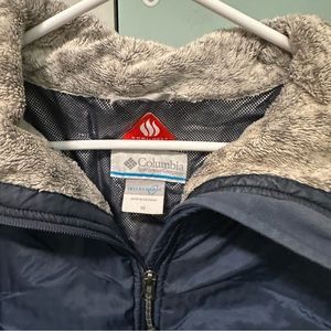 Columbia Omni-Heat Navy Blue winter coat. Excellent condition.  Size 1X